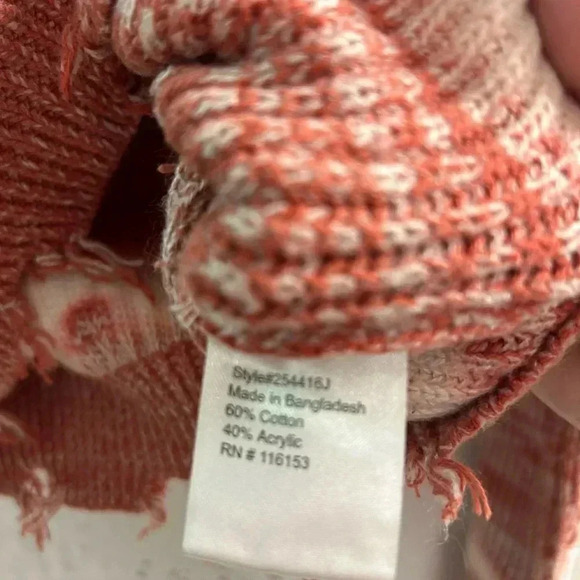 Women’s Poof Apparel Frayed Sweater Size Large - Picture 5 of 5